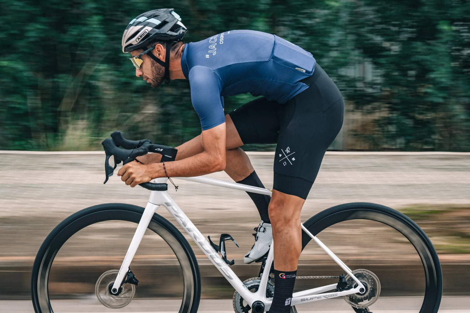 Fitness Regression in Cycling: Why Consistency is Key (and How to Bounce Back)